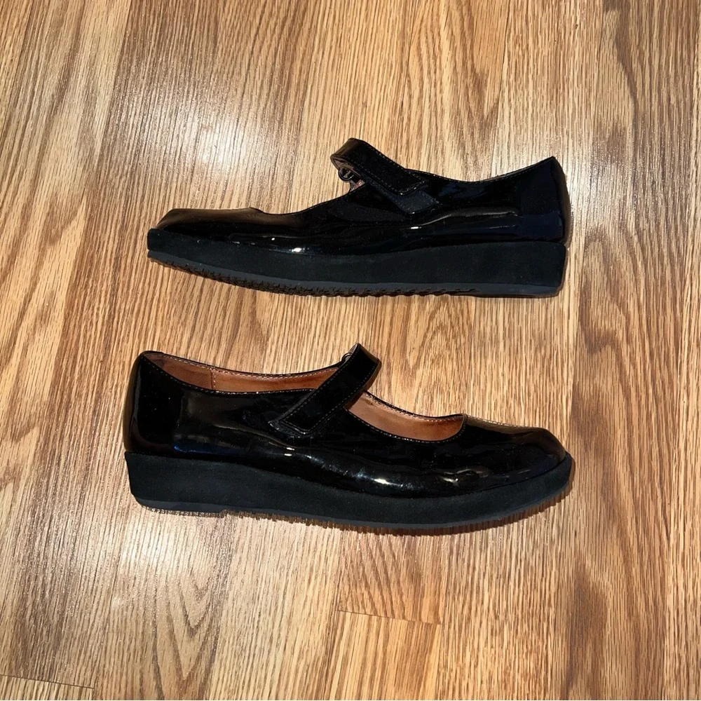 L’Amour Des Pieds Cornelia Patent Leather wedge‎ Mary Janes 6.5M